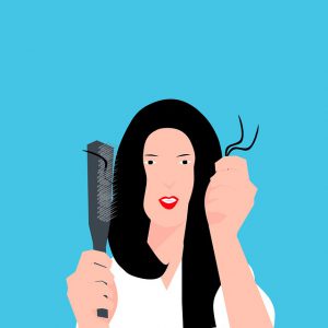 נשירת שיער אצל נשים: הפתרונות שיסייעו לכן לעצור את הנשירה